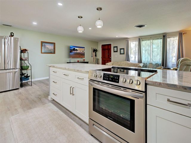 2698 VALENCIA ROAD, Venice, FL 34293