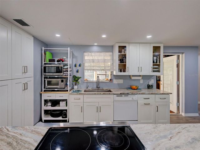 2698 VALENCIA ROAD, Venice, FL 34293