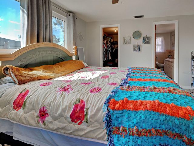 2698 VALENCIA ROAD, Venice, FL 34293