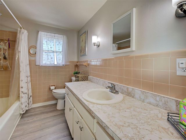 2698 VALENCIA ROAD, Venice, FL 34293