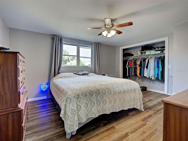 2698 VALENCIA ROAD, Venice, FL 34293