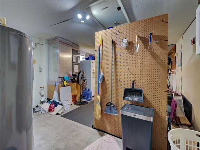 2698 VALENCIA ROAD, Venice, FL 34293