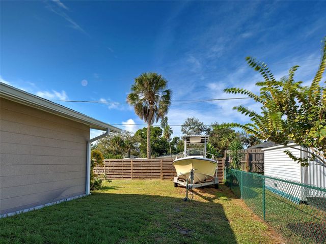 2698 VALENCIA ROAD, Venice, FL 34293