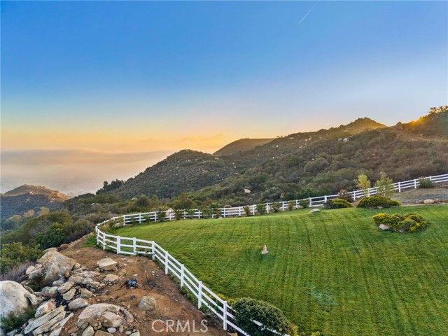 1 Via Baya, Murrieta, CA 92562