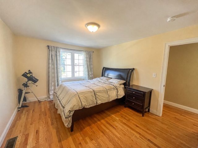 16 Mott St 16, Arlington, MA 02474