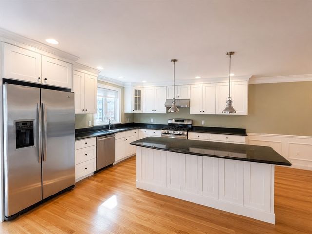 16 Mott St 16, Arlington, MA 02474