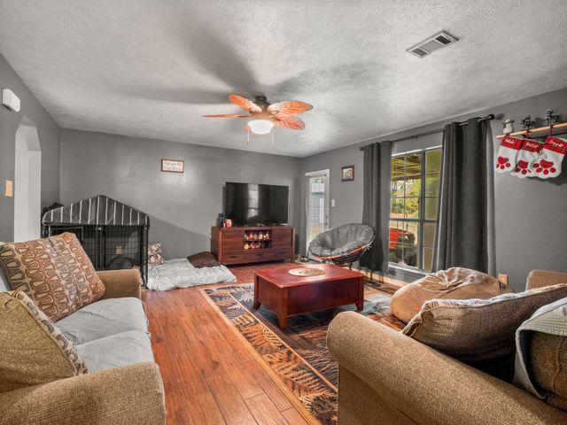 149 Methodist Landing Rd, Leesville, LA 71446