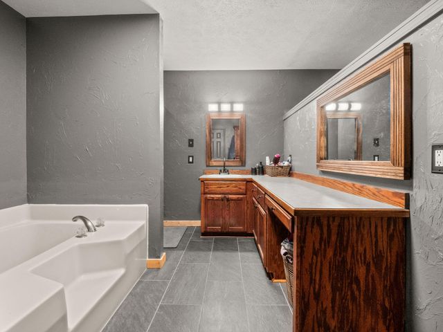 149 Methodist Landing Rd, Leesville, LA 71446