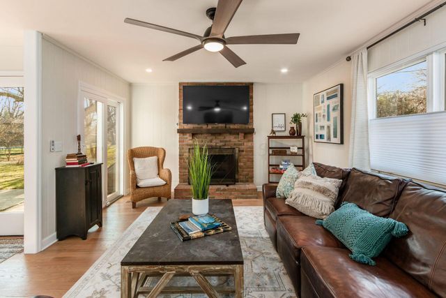 251 Northigh Drive, Worthington, OH 43085