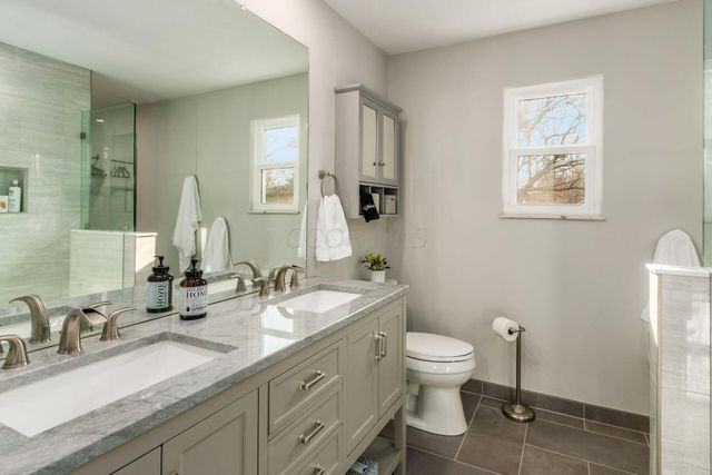 251 Northigh Drive, Worthington, OH 43085