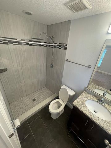 1090 E PIERCE AVENUE, Orlando, FL 32809