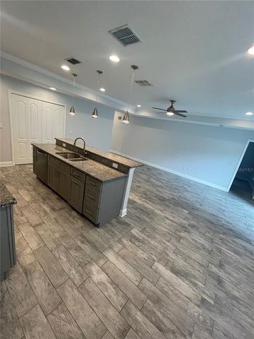 1090 E PIERCE AVENUE, Orlando, FL 32809