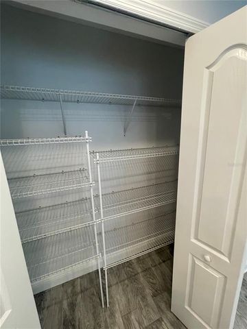1090 E PIERCE AVENUE, Orlando, FL 32809