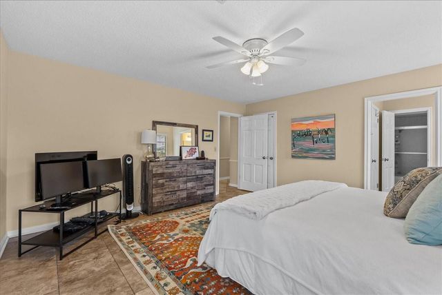 2823 Bayshore Drive, Bacliff, TX 77518