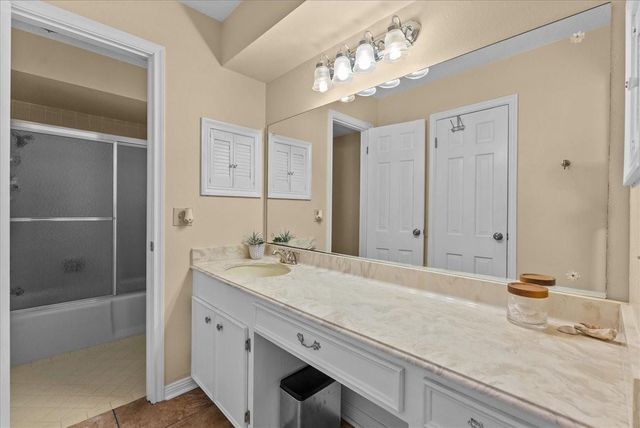 2823 Bayshore Drive, Bacliff, TX 77518