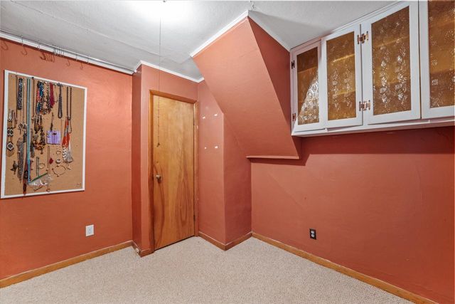 1234 W Scott STREET, Milwaukee, WI 53204