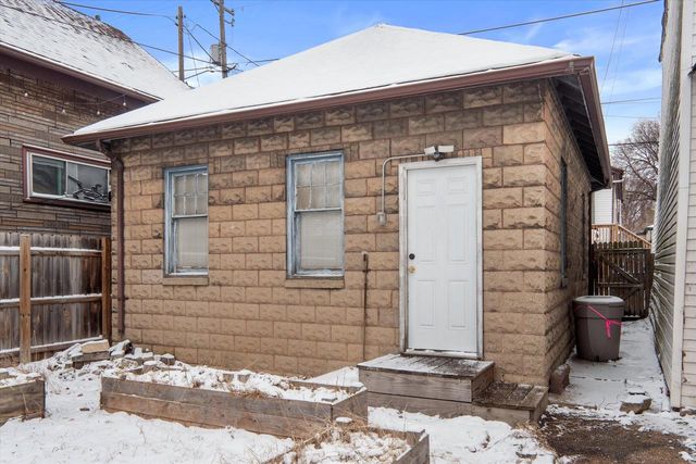 1234 W Scott STREET, Milwaukee, WI 53204