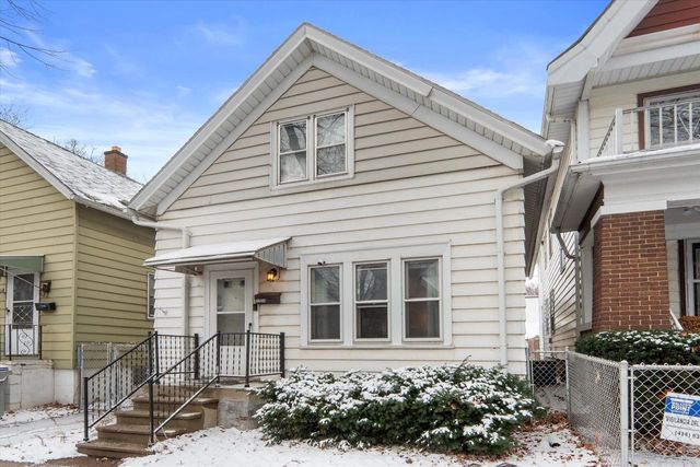 1234 W Scott STREET, Milwaukee, WI 53204