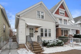 1234 W Scott STREET, Milwaukee, WI 53204
