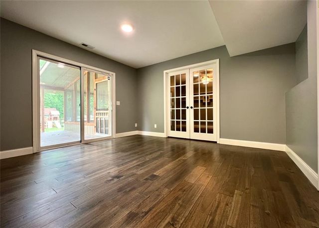 539 Bently Drive, Lawrence, KS 66049