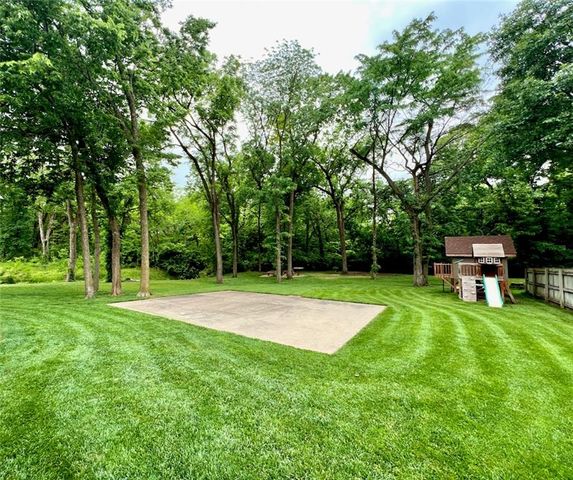 539 Bently Drive, Lawrence, KS 66049