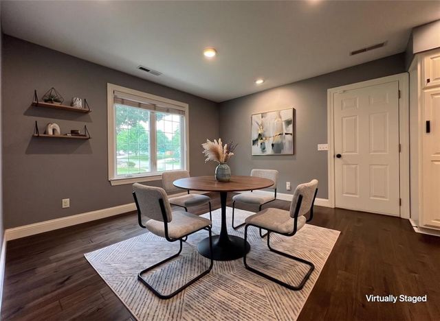 539 Bently Drive, Lawrence, KS 66049