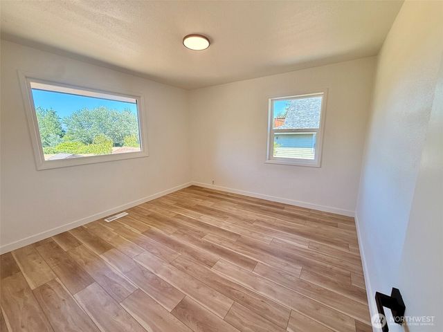 5611 N 48th Street, Tacoma, WA 98407