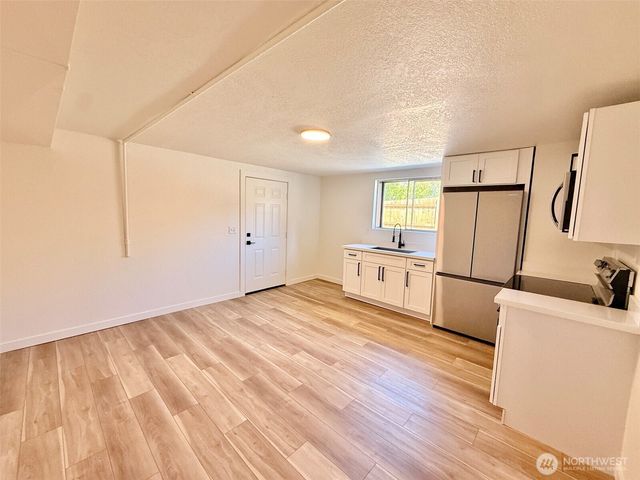 5611 N 48th Street, Tacoma, WA 98407