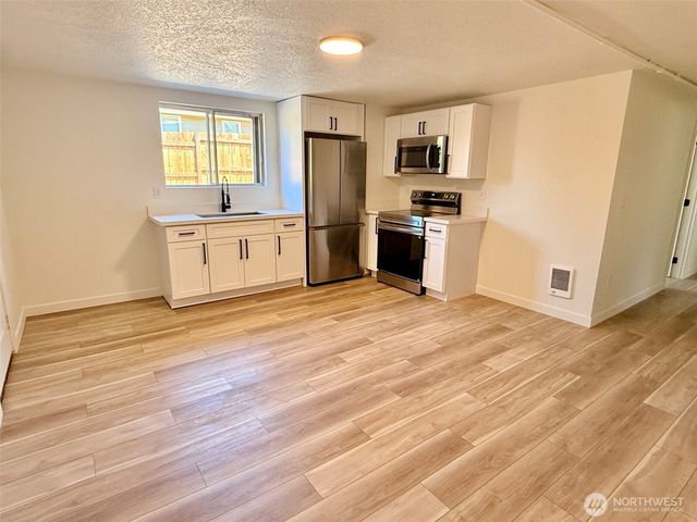 5611 N 48th Street, Tacoma, WA 98407