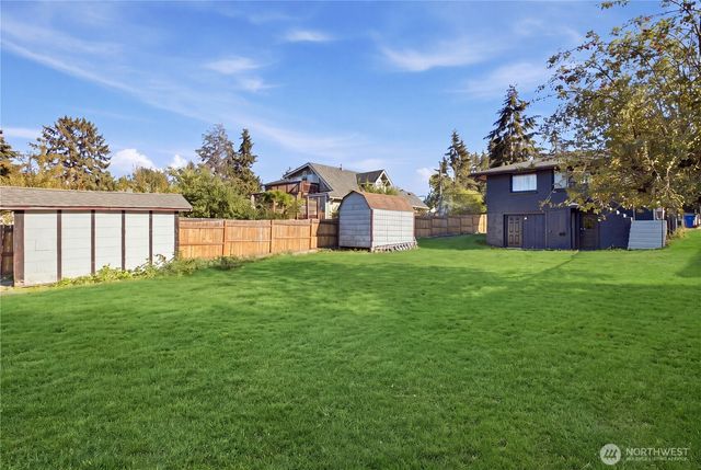 5611 N 48th Street, Tacoma, WA 98407