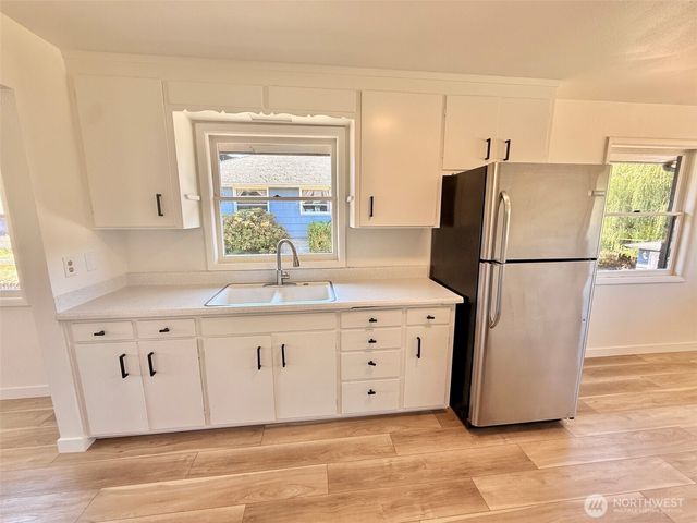 5611 N 48th Street, Tacoma, WA 98407