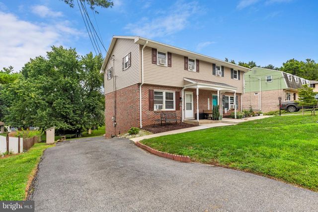 305 FULTON ST, Akron, PA 17501