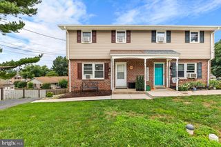 305 FULTON ST, Akron, PA 17501