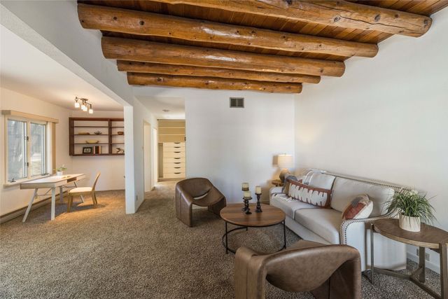 102 Camino Santiago, Santa Fe, NM 87501