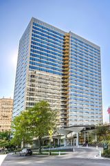 3550 N Lake Shore Drive 2224, Chicago, IL 60657