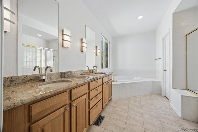 1011 S Valentia Street 20, Denver, CO 80231