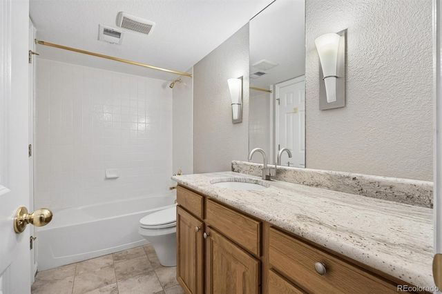 1011 S Valentia Street 20, Denver, CO 80231