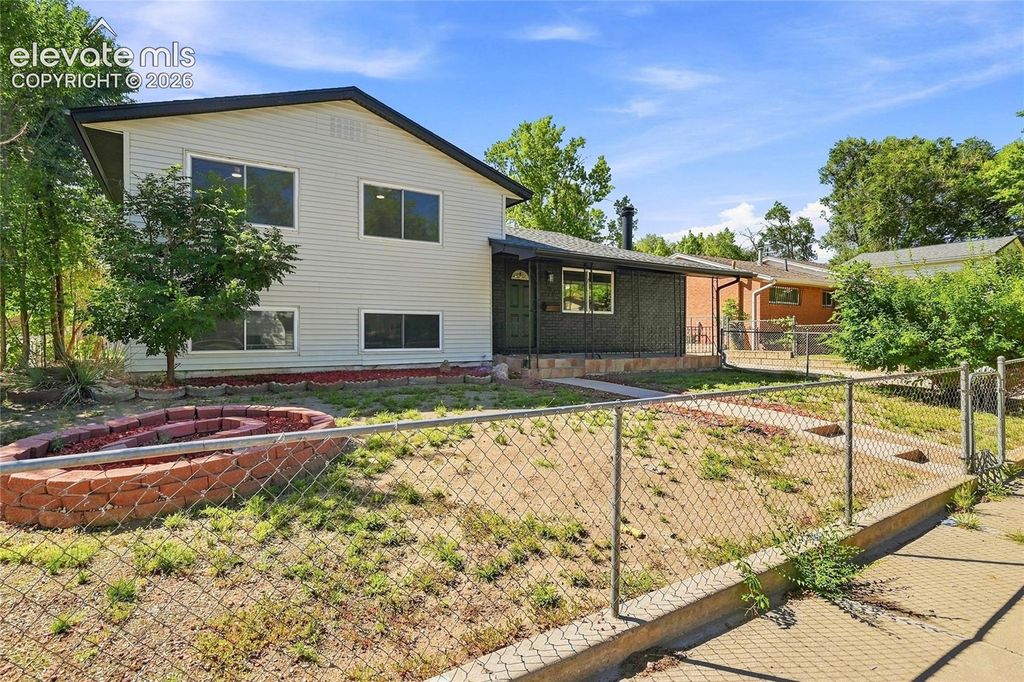 624 Bryce Drive, Colorado Springs, CO 80910 — exterior
