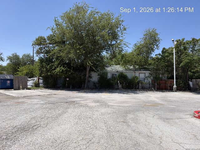 4406 W Commerce, San Antonio, TX 78237