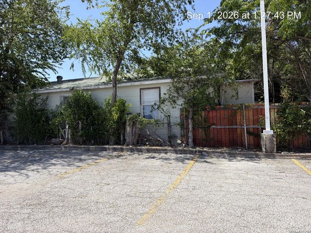 4406 W Commerce, San Antonio, TX 78237