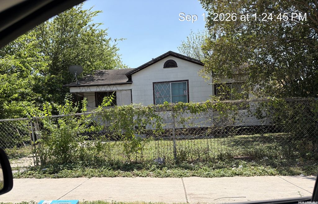 4406 W Commerce, San Antonio, TX 78237
