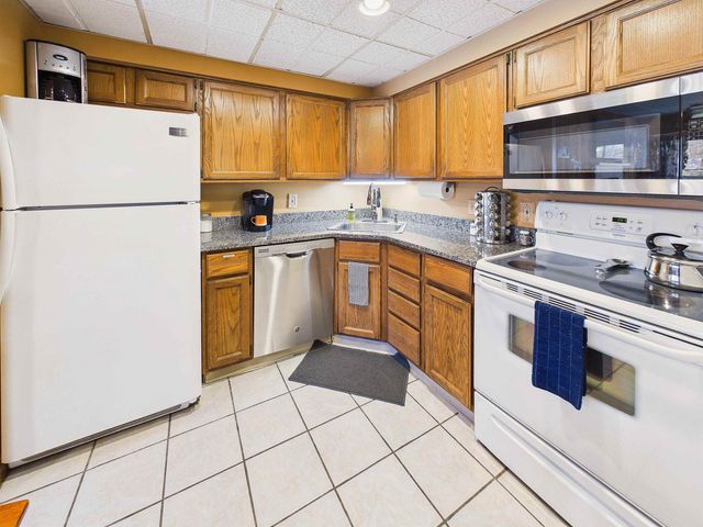 137 E Mountain Rd Unit 2B3, Killington, VT 05751