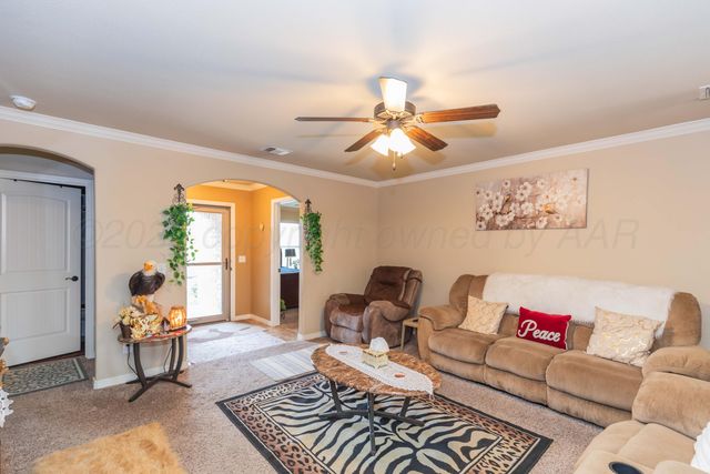 2708 SIMKINS Lane, Amarillo, TX 79118