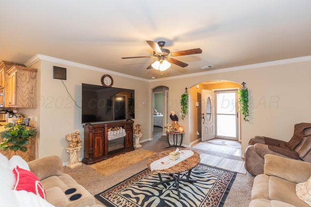 2708 SIMKINS Lane, Amarillo, TX 79118
