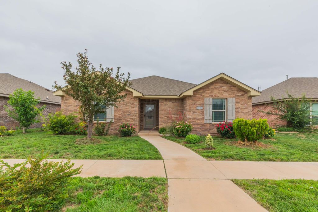 2708 SIMKINS Lane, Amarillo, TX 79118
