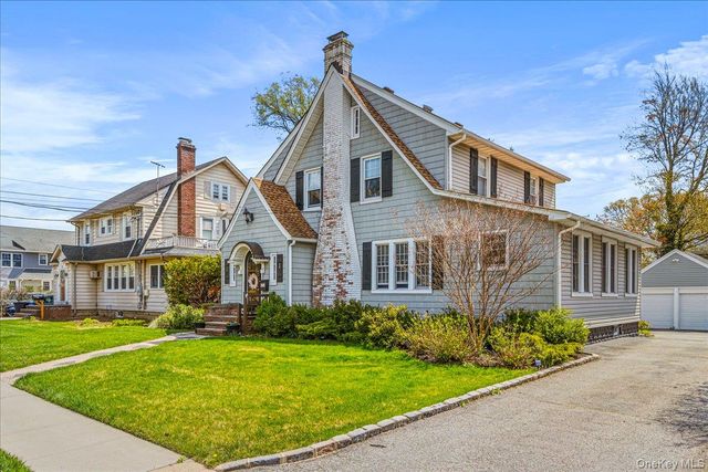46 Aldred Avenue, Rockville Centre, NY 11570