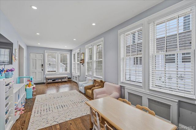 46 Aldred Avenue, Rockville Centre, NY 11570