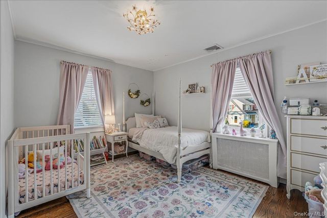 46 Aldred Avenue, Rockville Centre, NY 11570