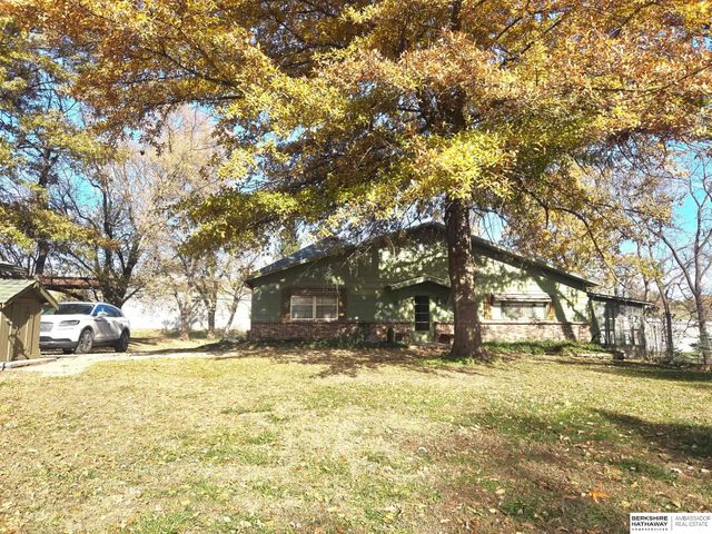 415 & 401 KAFFENBERGER Drive, Murray, NE 68409