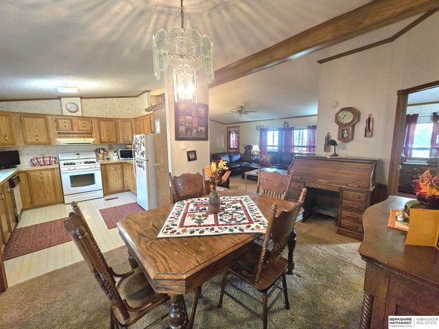 415 & 401 KAFFENBERGER Drive, Murray, NE 68409